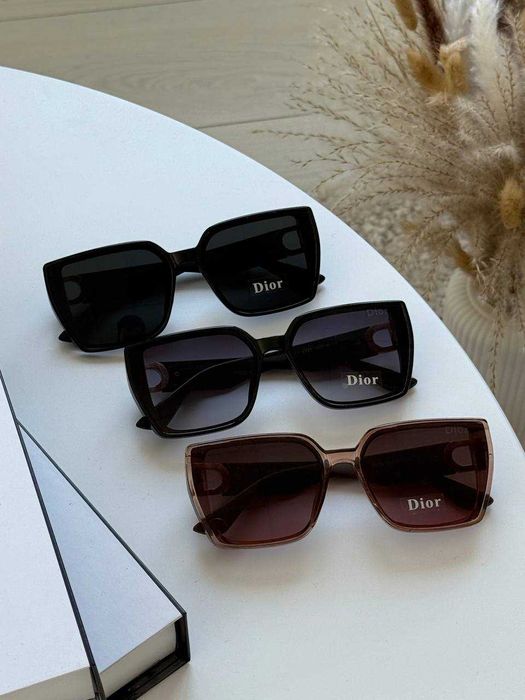 Окуляри DIOR, Діор