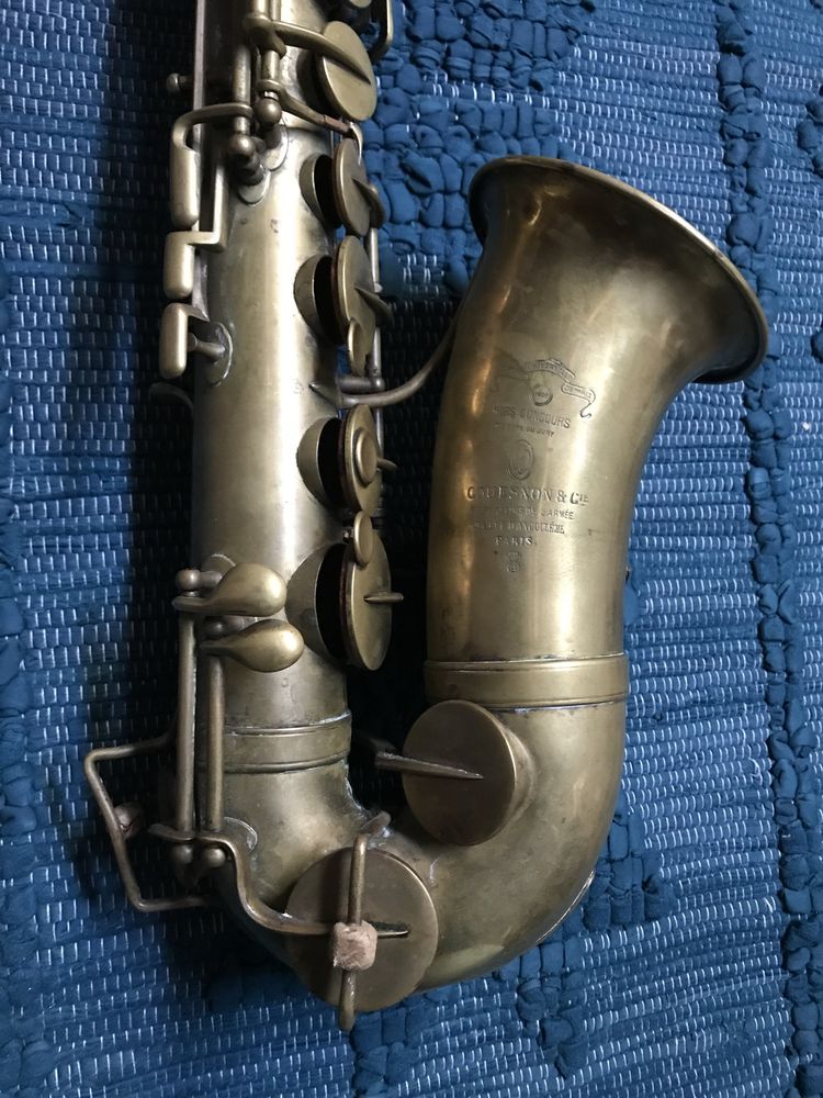 Saxofone Alto Antigo Couesnon