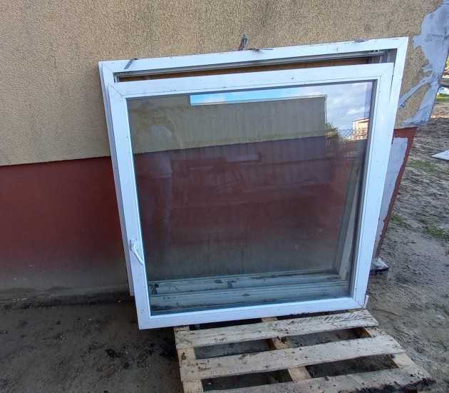 Oddam dwa okna PCV z ramami wymiar 150x150 cm