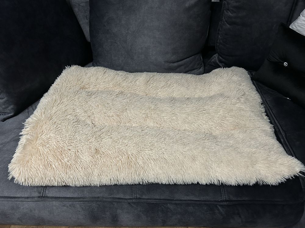 Legowisko NOWE poslanie psa pieska labrador XL L 60x90 beżowe miekkie