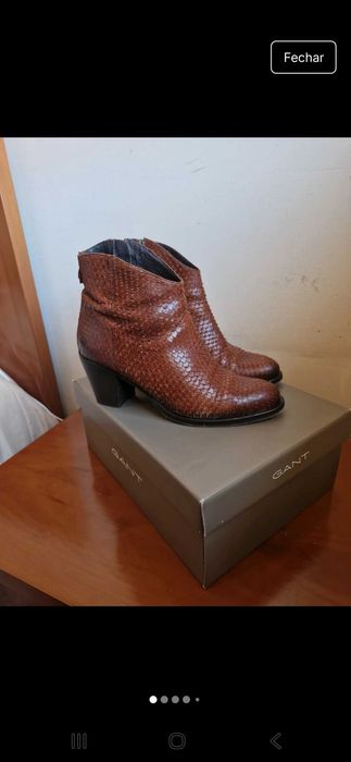 Botins Prof em Pele Textura Cobra – Castanhos – Tamanho 39