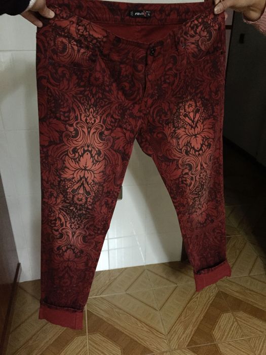 Calças Padrão Vermelho L como NOVAS