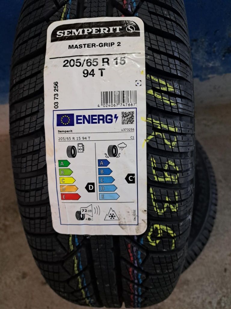 Opony 205/65R15 SEMPERIT