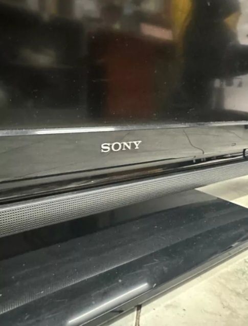 Телевізор Sony Bravia kdl 37 v 4500 + DVB T2 ресивер Q-150