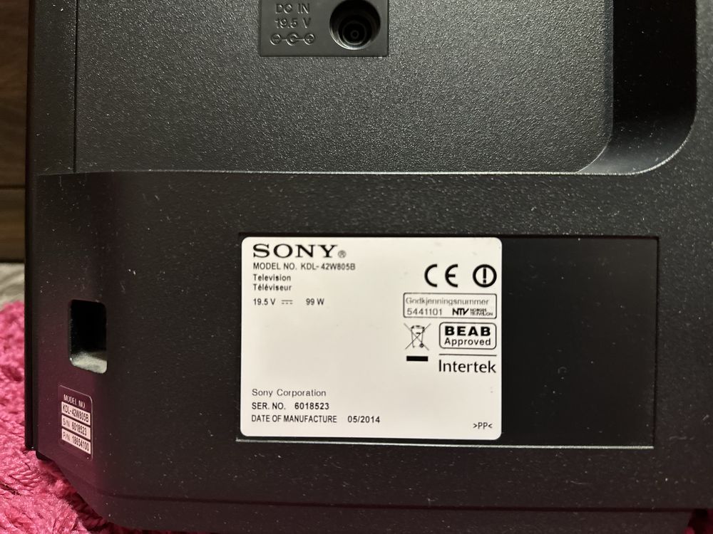 Televizor Sony KDL -42W805B