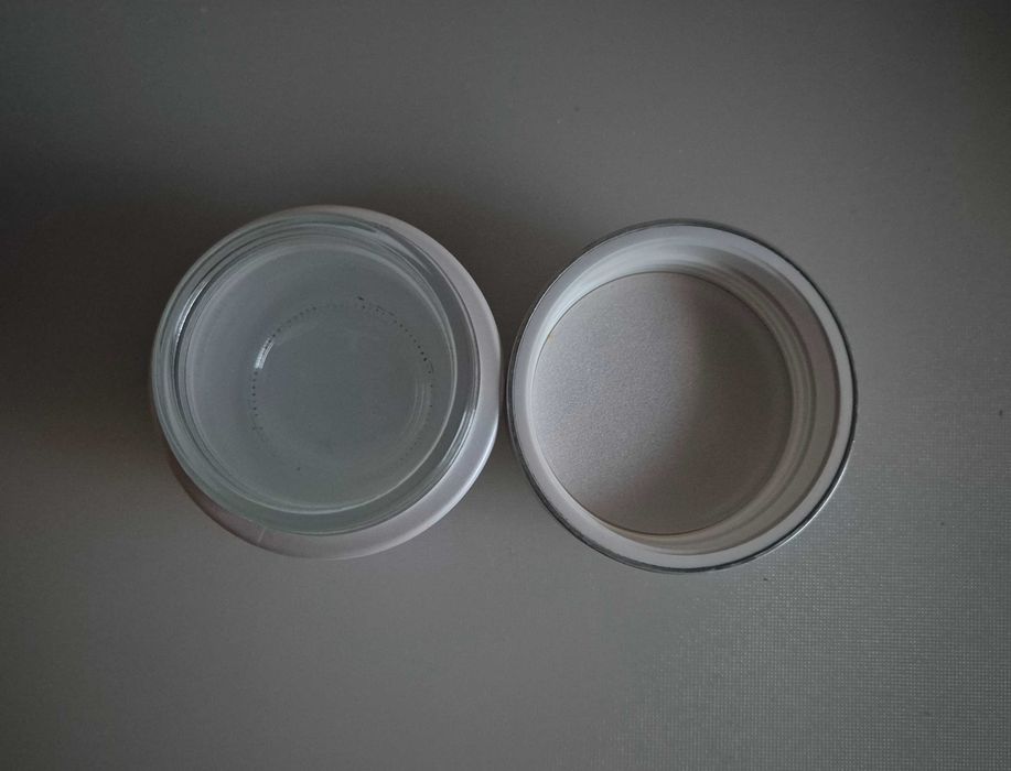 Shiseido pusty słoiczek po peelingu