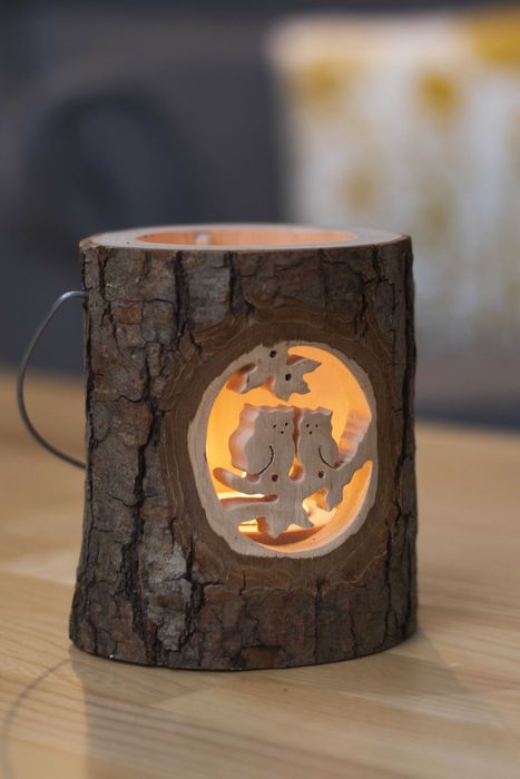 Lampion (świecznik) drewniany z motywem jelenia lub sowy
