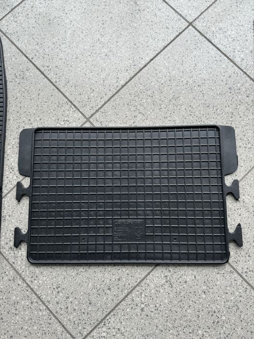 Продам новые Коврики в салон Renault Master 3 (2)10-;Opel Movano 2 (B)