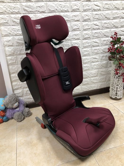 Автокрісло BRITAX ROMER KIDFIX I-Size  Група 2/3 (15-36кг) бустер