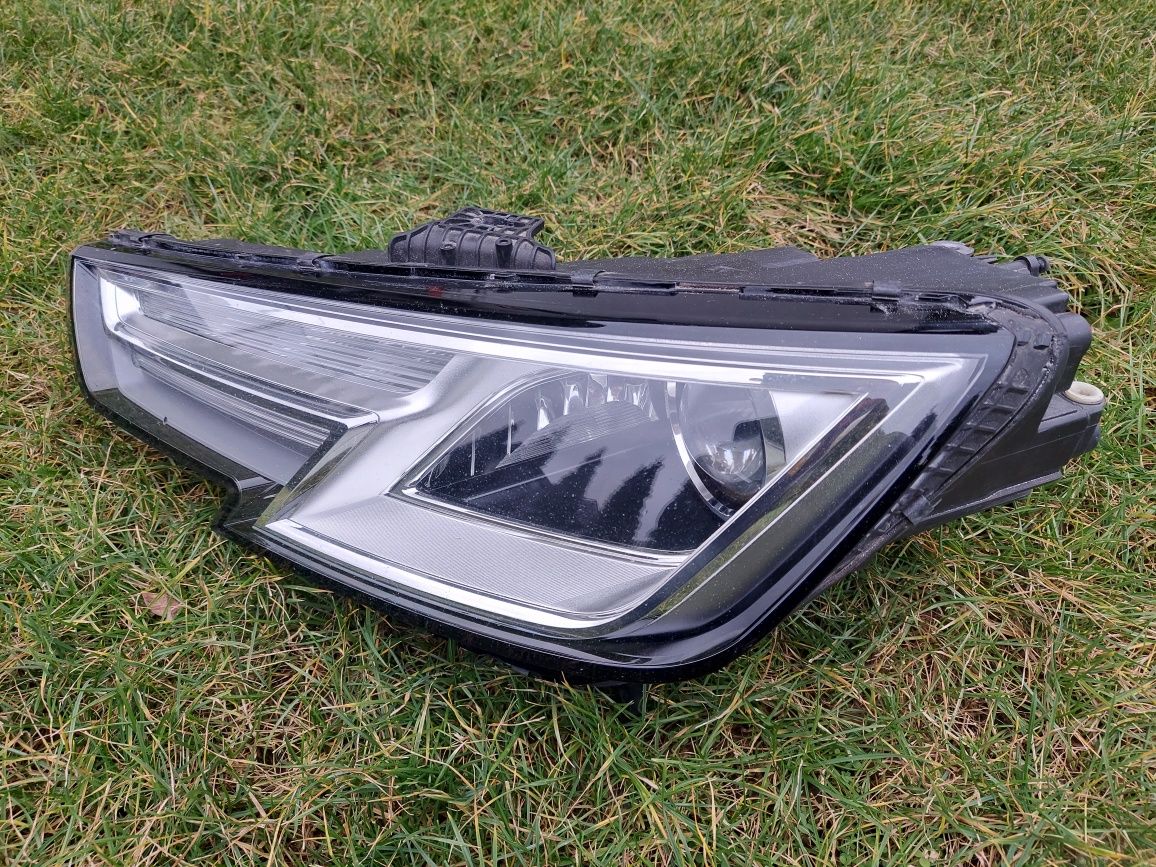 Reflektor lampa przód prawa lewa bi-xenon /europa/ Audi a4 b9
