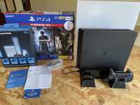 PS4 Slim com base de ventilação e carregamento