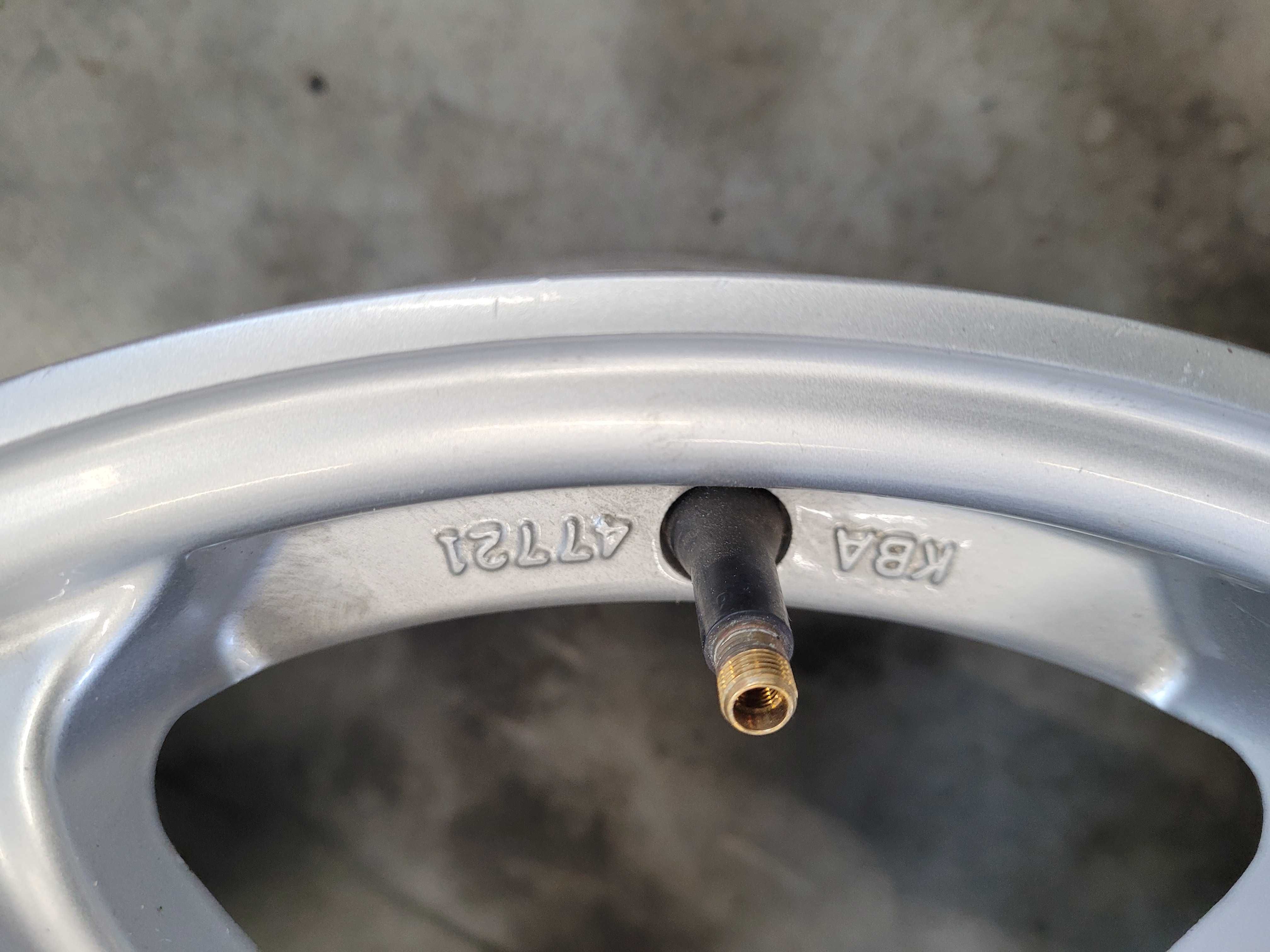Felgi aluminiowe r 15 toyota 4 x 100