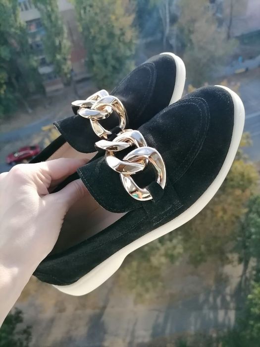 Жіночі лофери чорні