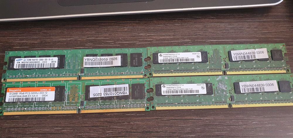 2GB Memory, 4×512MB PC2-3200U 333MHz64550715379585120