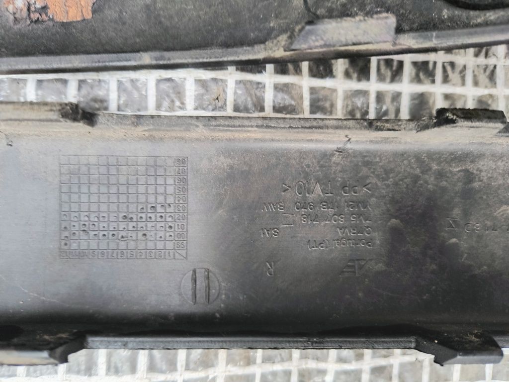 Ford Galaxy mk1 lift listwy zderzaka komplet z czujnikami PDC kostki