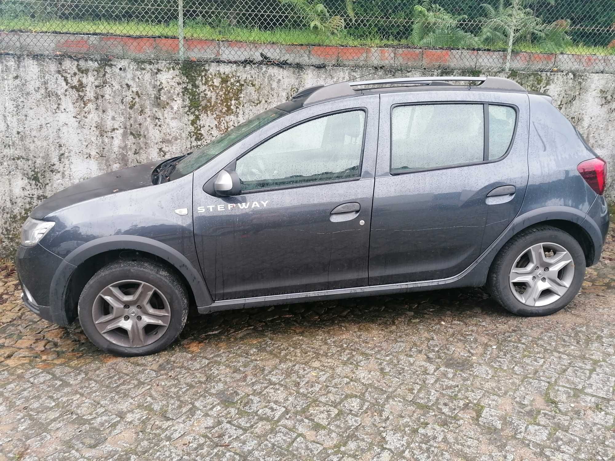 Dacia Sandero Stepway 1.5 DIesel 2016 | PARA PEÇAS |