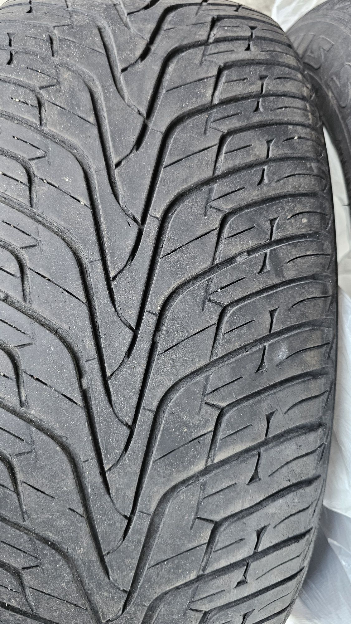 265 50 20 Hankook Ventus ST