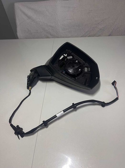 Lusterko Audi Q7 SQ7 4M 12PIN asystent 2015-24r prawe