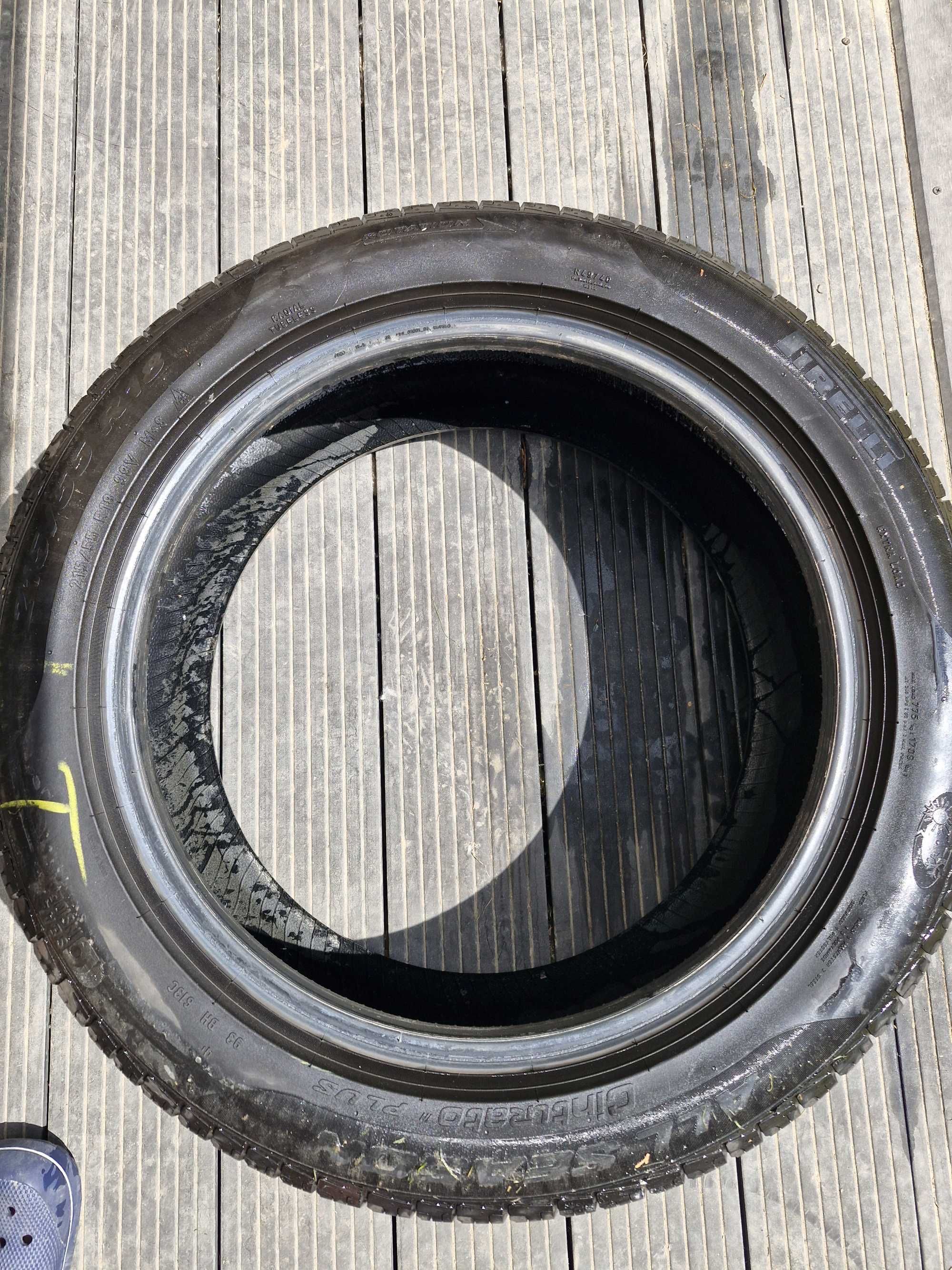 Opony wielosezonowe Pirelli 215/55/18r