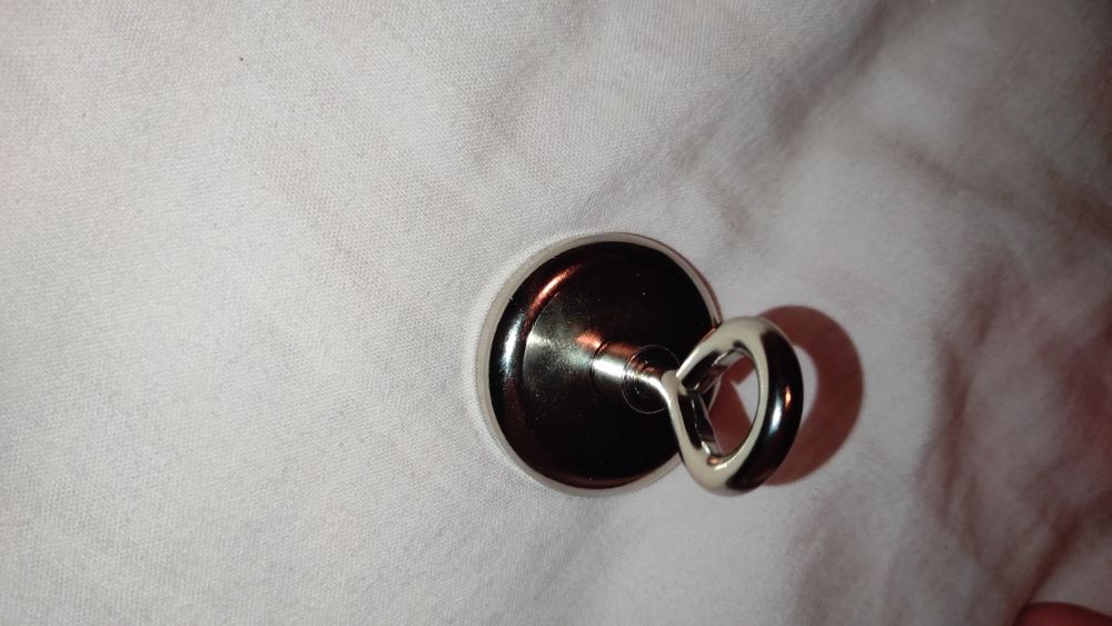 Magnes na 50-60 kg mocy, nowy.