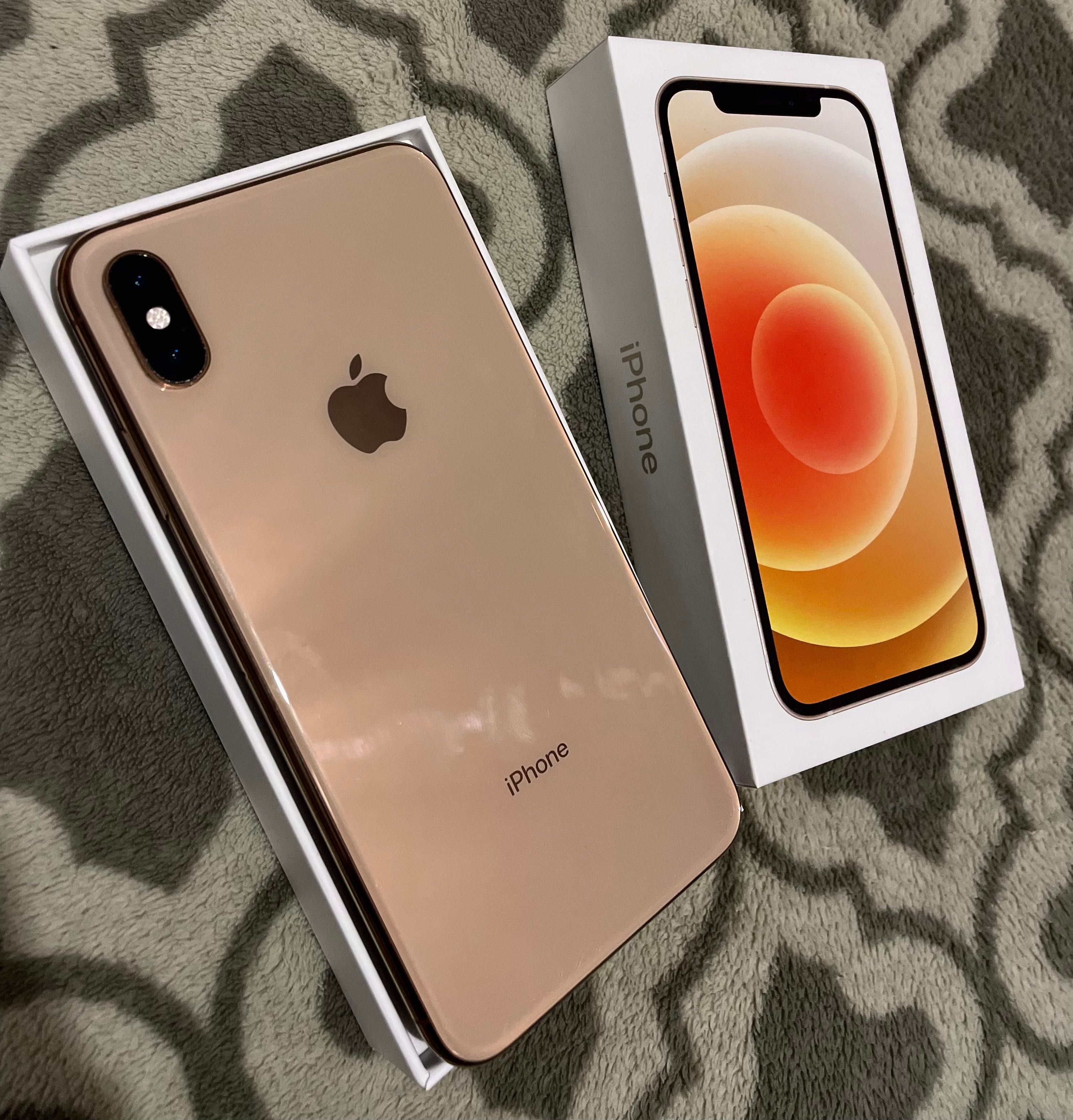 iPhone XS Max gold 64 gb