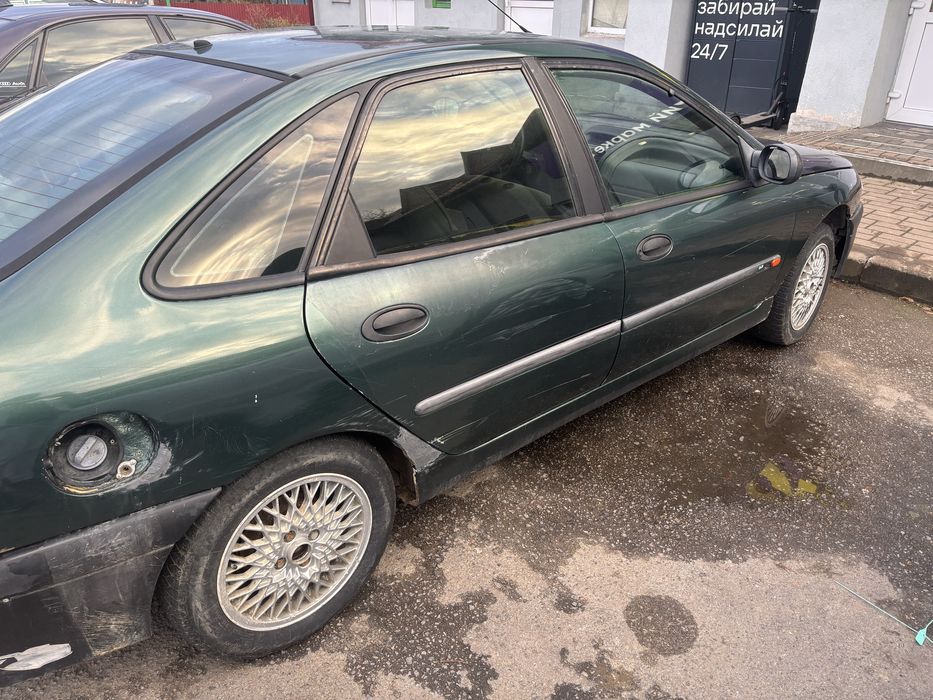 Renault Laguna 1.