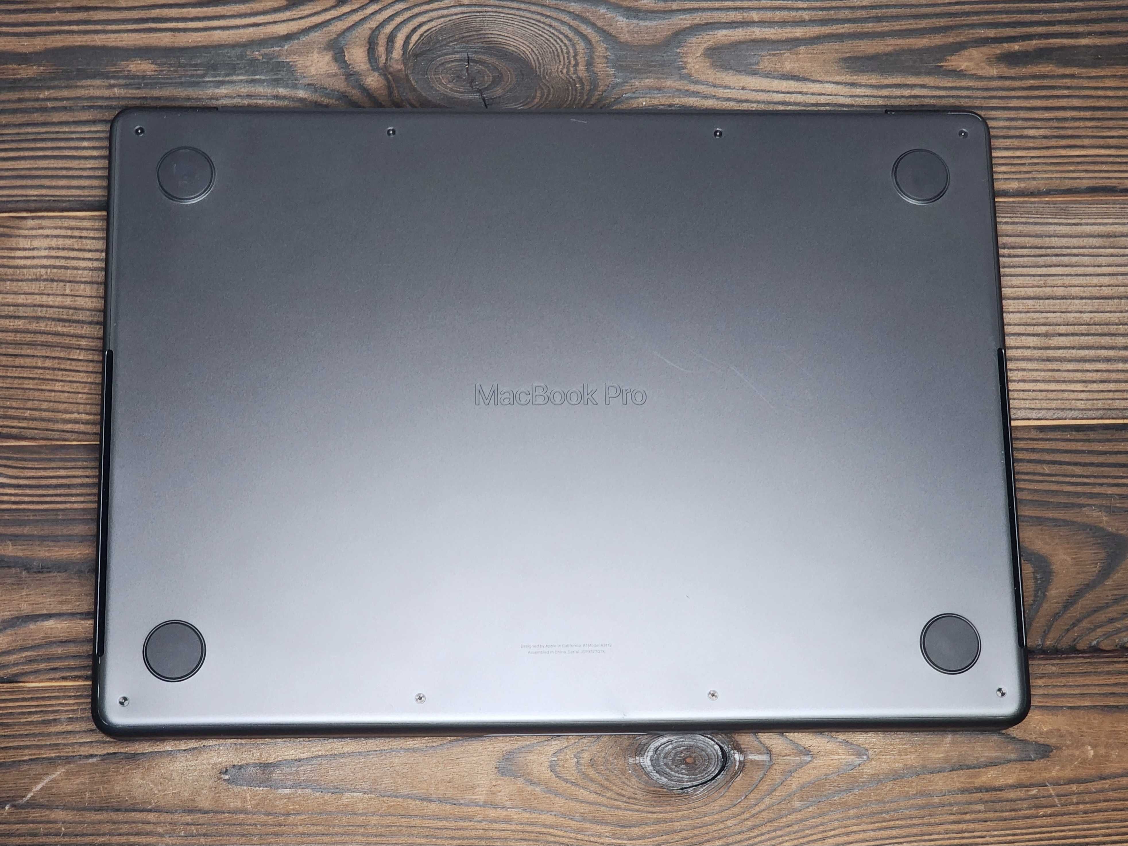 MacBook Pro 14 Mid 2024 M4 16/512 (MW2U3) Black - 1.300$ - EmojieStore