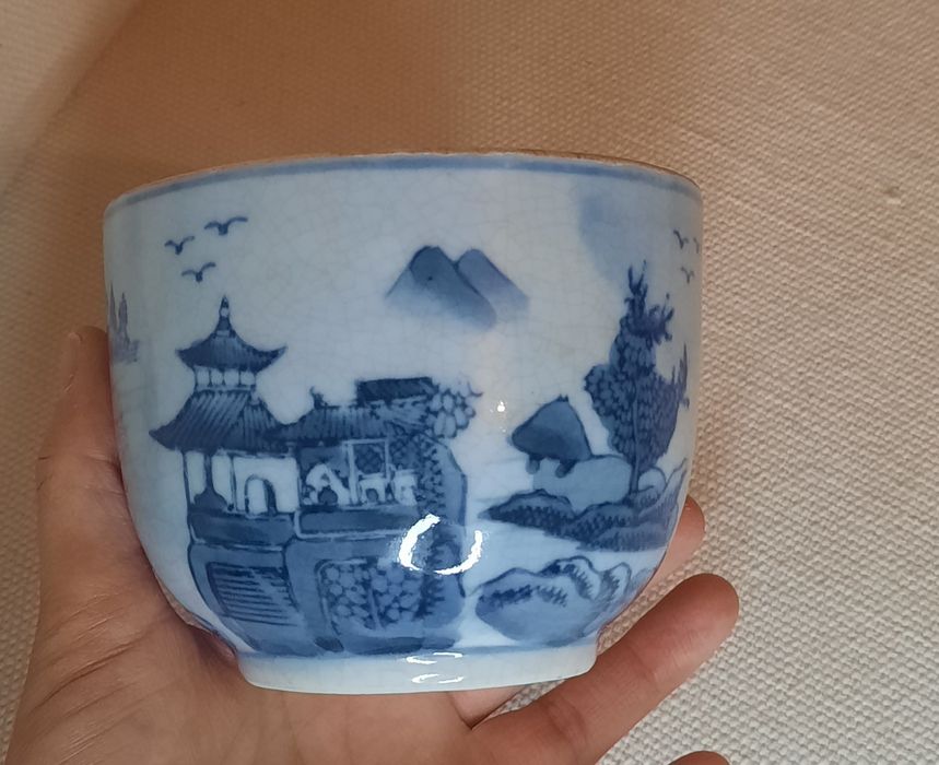 Taça chinesa marcada antiga