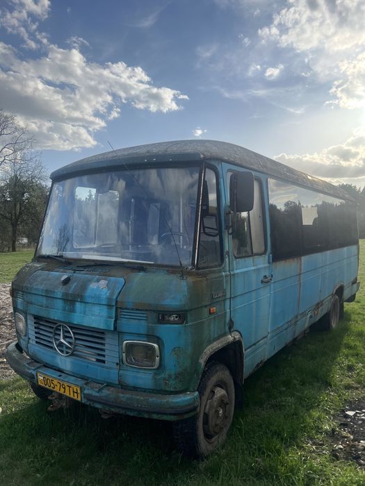 Автобус Mercedes-Benz 608D