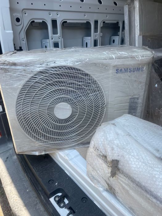 Кондиционер инверторный Samsung 12 AR12TXHQASIX