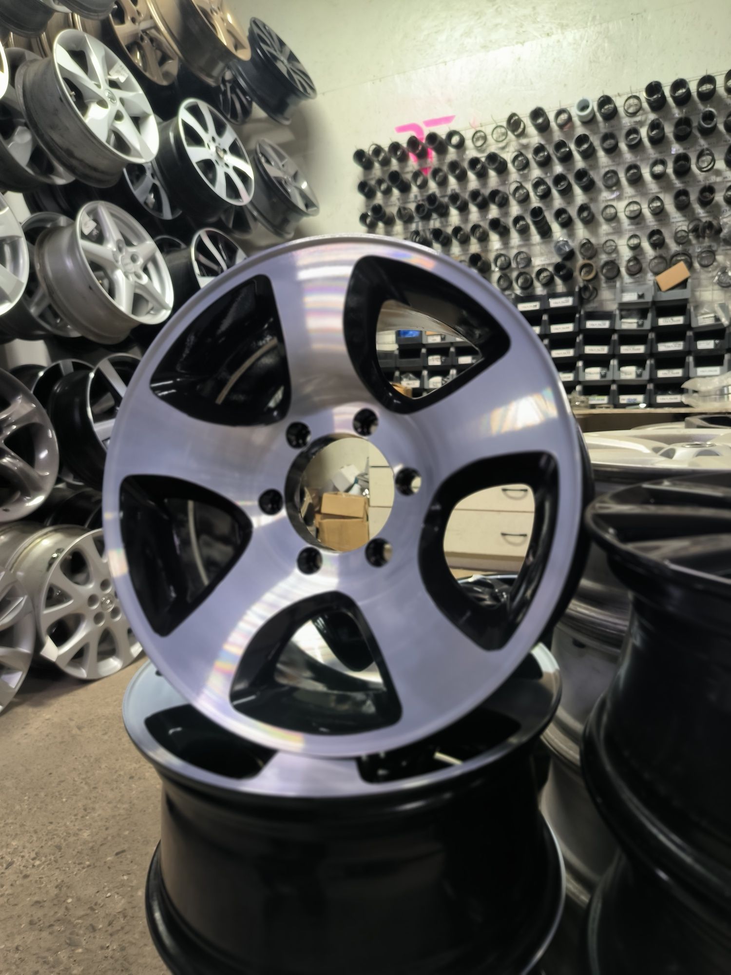 Диски R16 6*139.7 kia toyota nissan