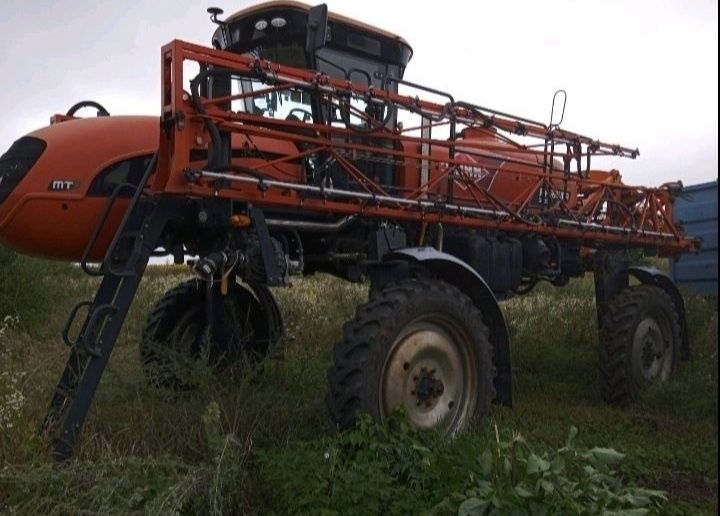 KUHN PARRUDA  MT 3030 самохідний оприскувач
