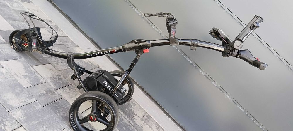 MotoCaddy S1 wózek golfowy elektryczny z baterią i ładowarką do golfa