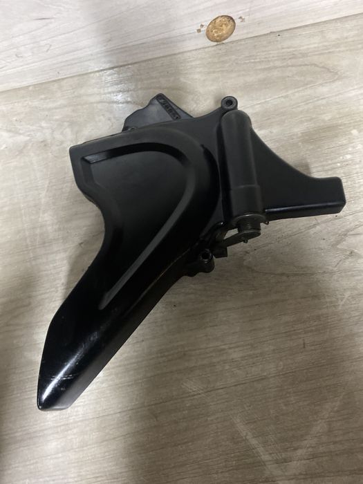 Honda X11 CB 1100 Dekiel Kapa Pokrywa Silnika Lewa