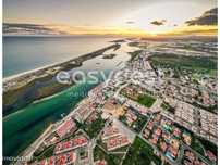 Apartamento T2 em rés-do-chão na vila turística de Cabanas de Tavira