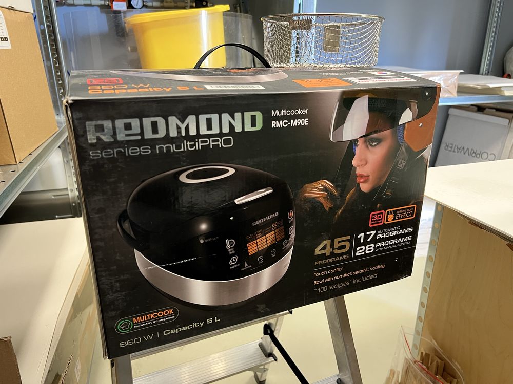 Multicooker REDMOND RMC-M90E