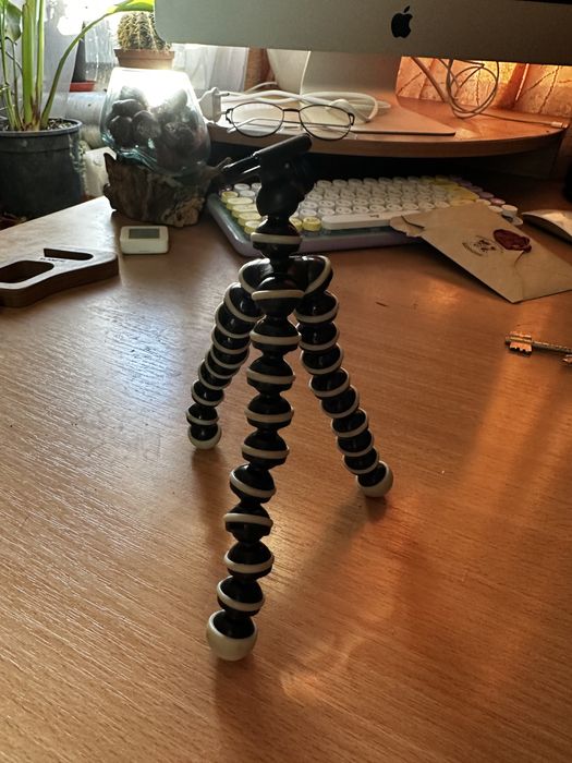 Гнучкий штатив-тринога