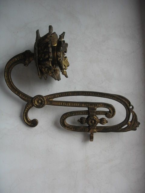 Kinkiet na świeczkę od pianina-mosiądz złocony