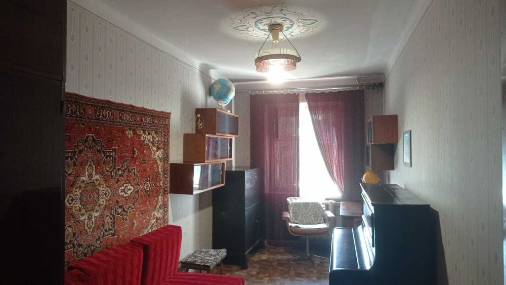 3-комн. квартира с увеличенным балконом, Космонавтов