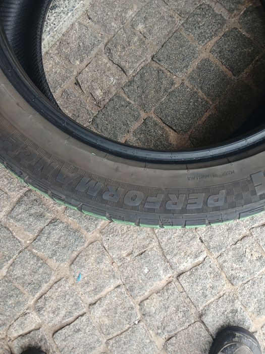 2 pneus 235 45 r17 performance