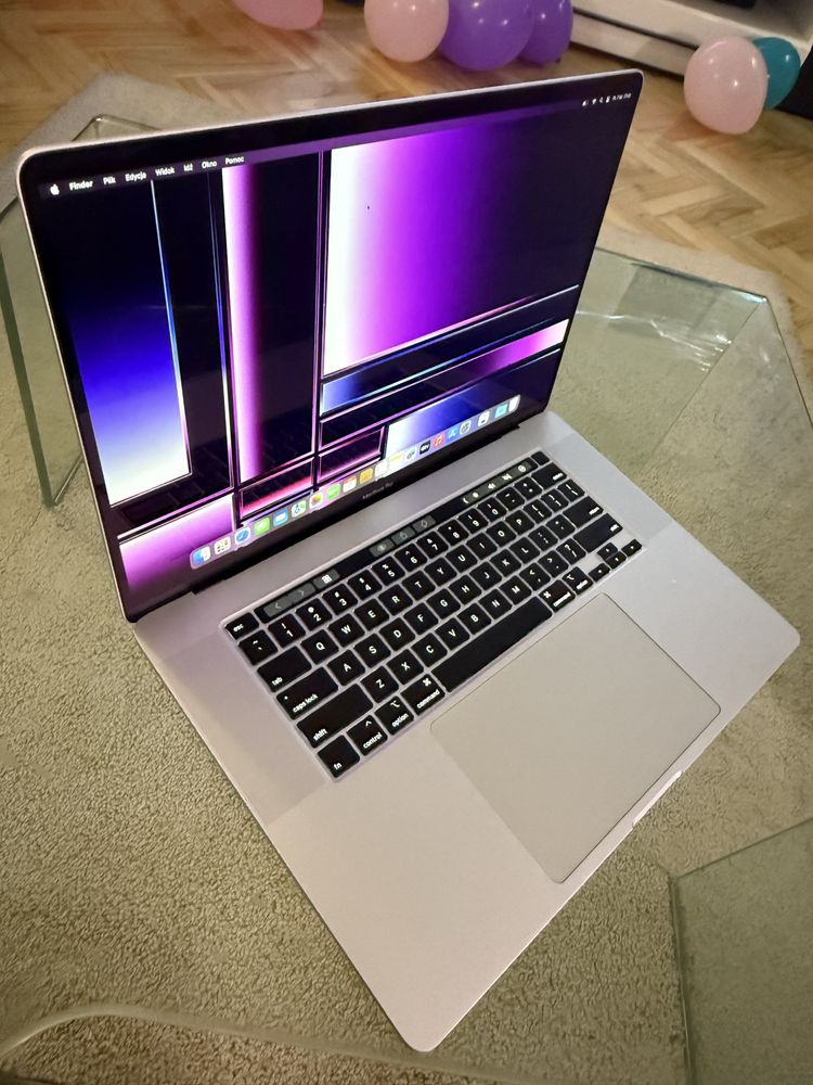 Macbook Pro 16 Touch Bar i9/32/500gb Stan Idealny