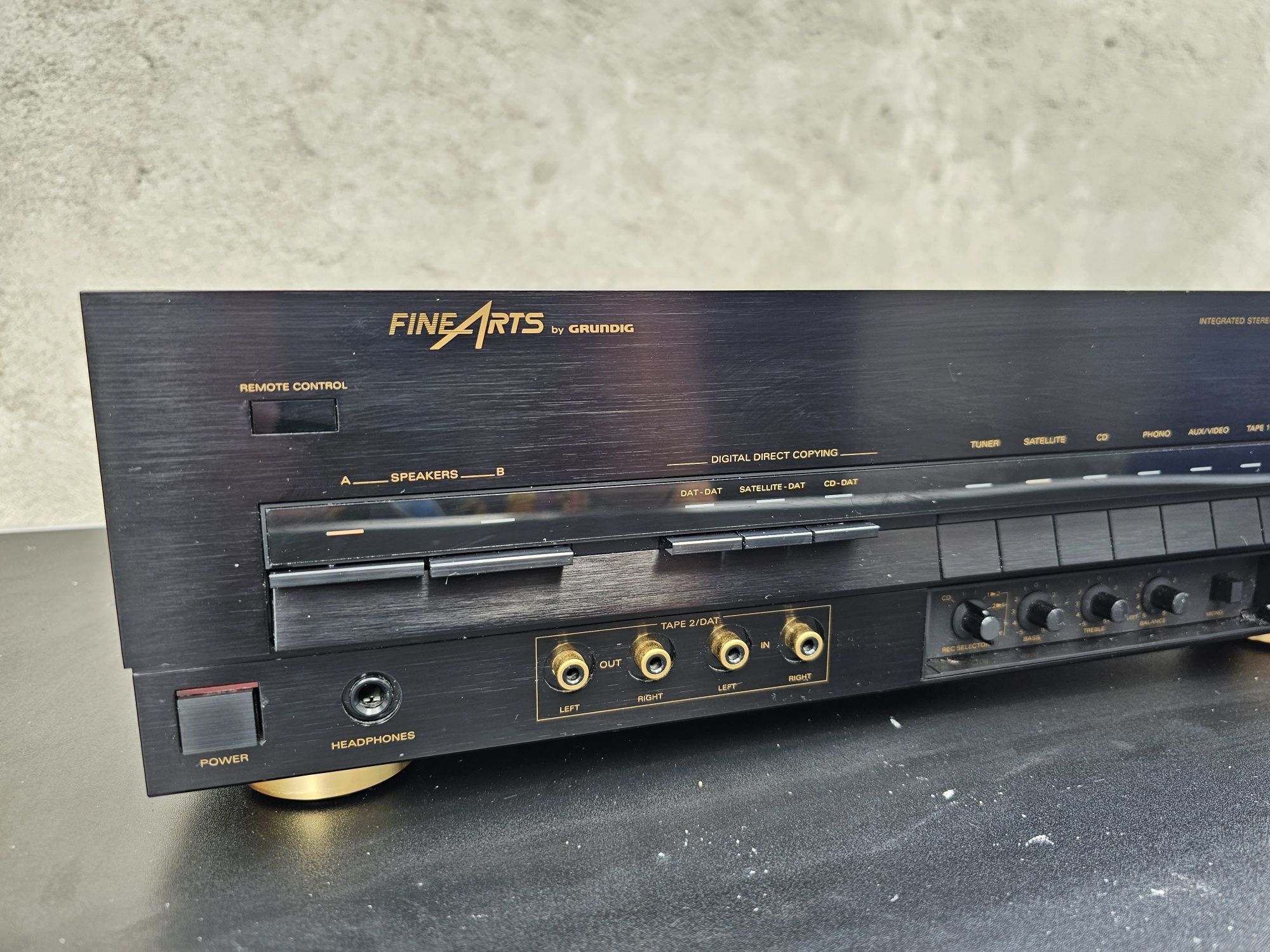 Wzmacniacz FineArts Grundig A-905