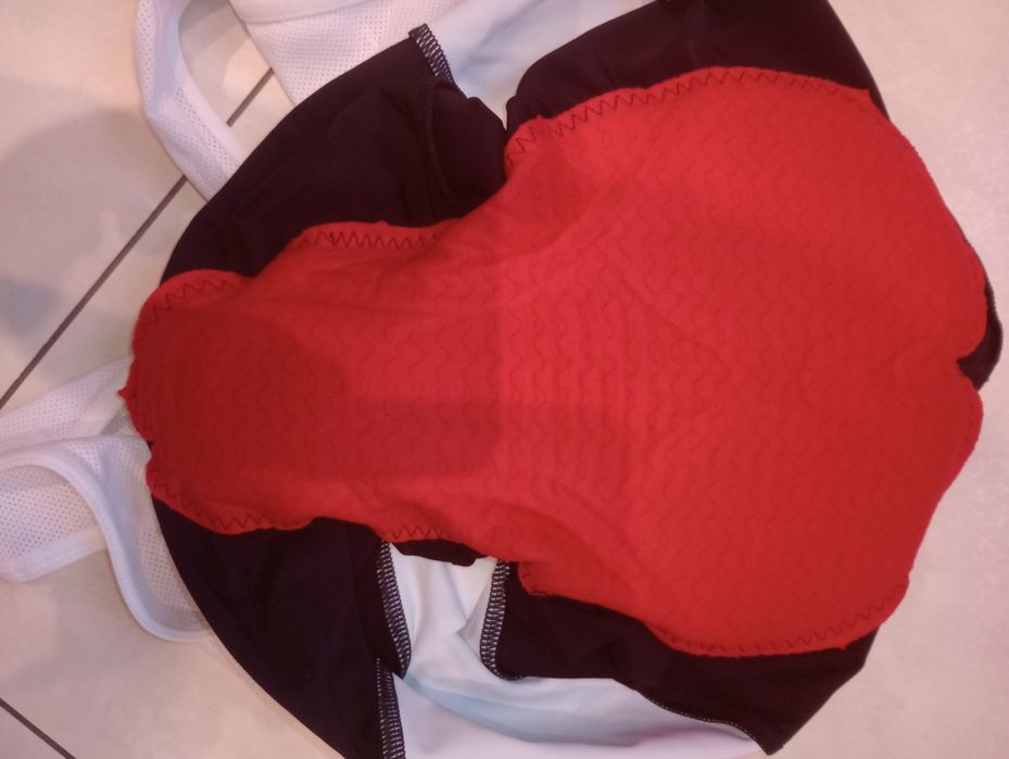 NOWE spodenki kolarskie BIBS oraz 2 NOWE koszulki kolarskie, sprzedam
