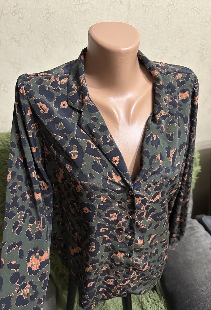 Модный пиджак-рубашка в принте