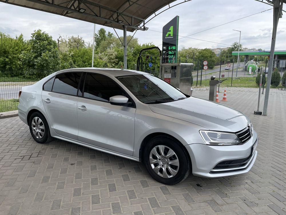 Volkswagen Jetta 2015р в відмінному стані