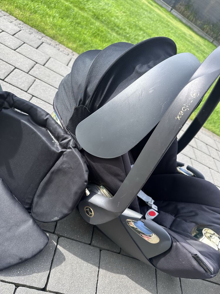 Fotelik z bazą Cybex Cloud T i-Size Jeremmy Scott