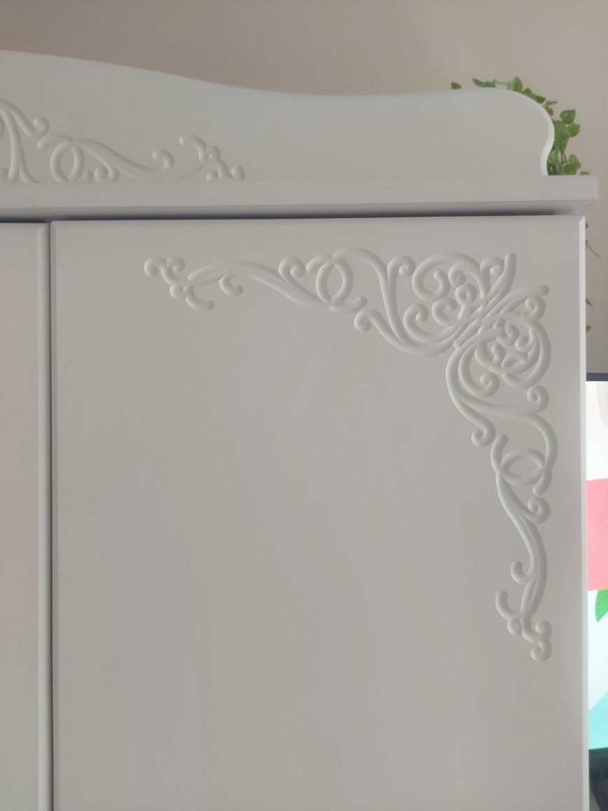 Dwie białe szafy do pokoju dziecięcego ALMER plus gratisy