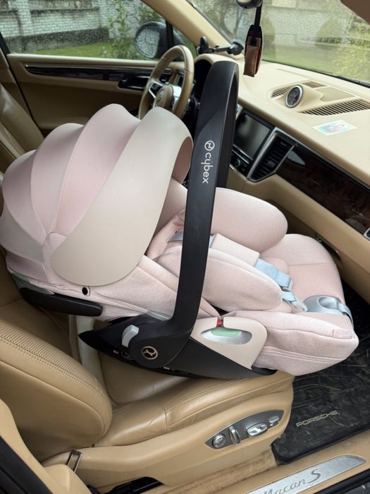 Автокрісло Cybex Cloud T Pech Pink рожеве автокресло авто кресло