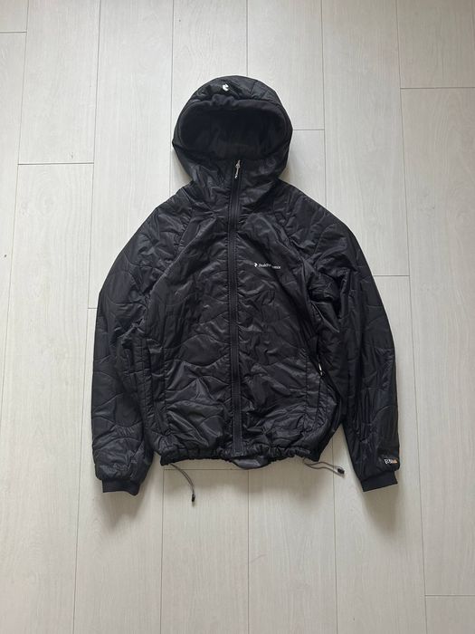 Чорна куртка від PeakPerfomance розмір М-Л