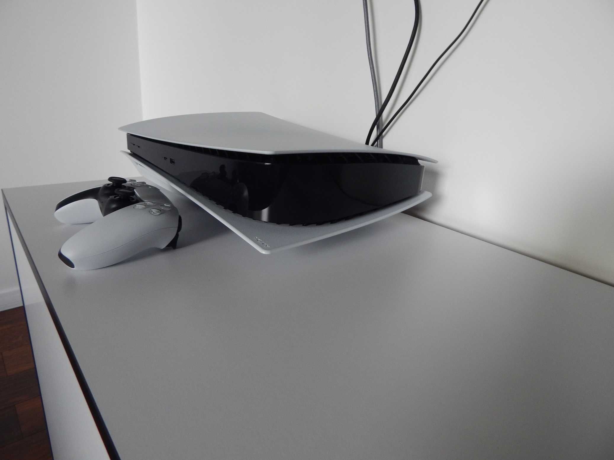 Playstation 5 stan jak nowa,na gwarancji